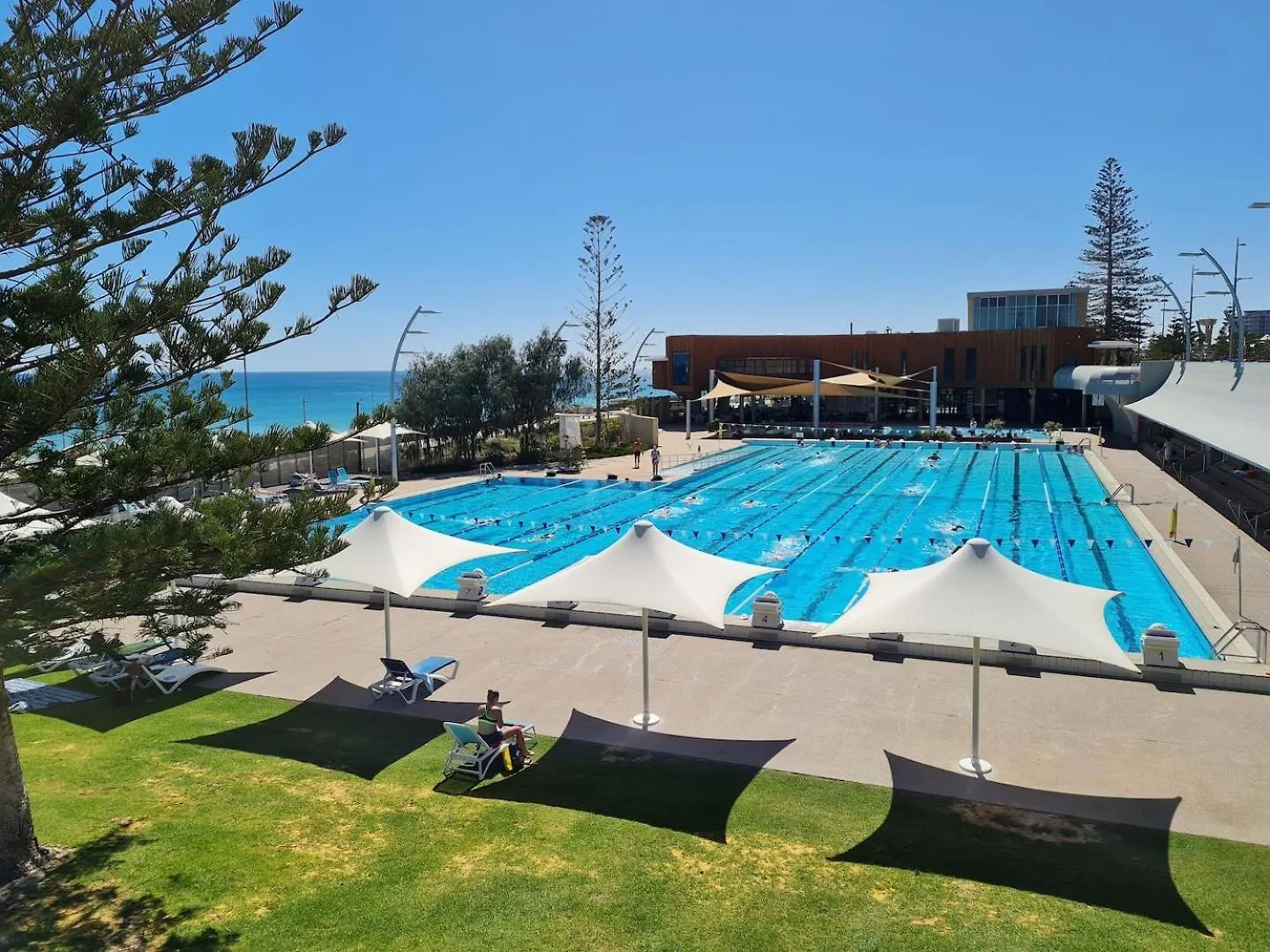 West Beach Lagoon 213 - Corner Unit! Perth
