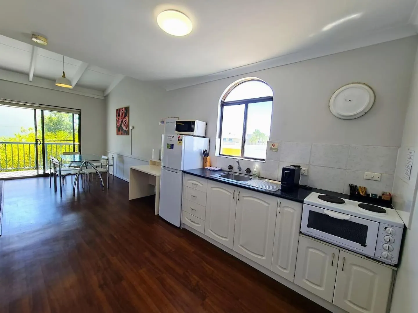 West Beach Lagoon 213 - Corner Unit! 珀斯 公寓