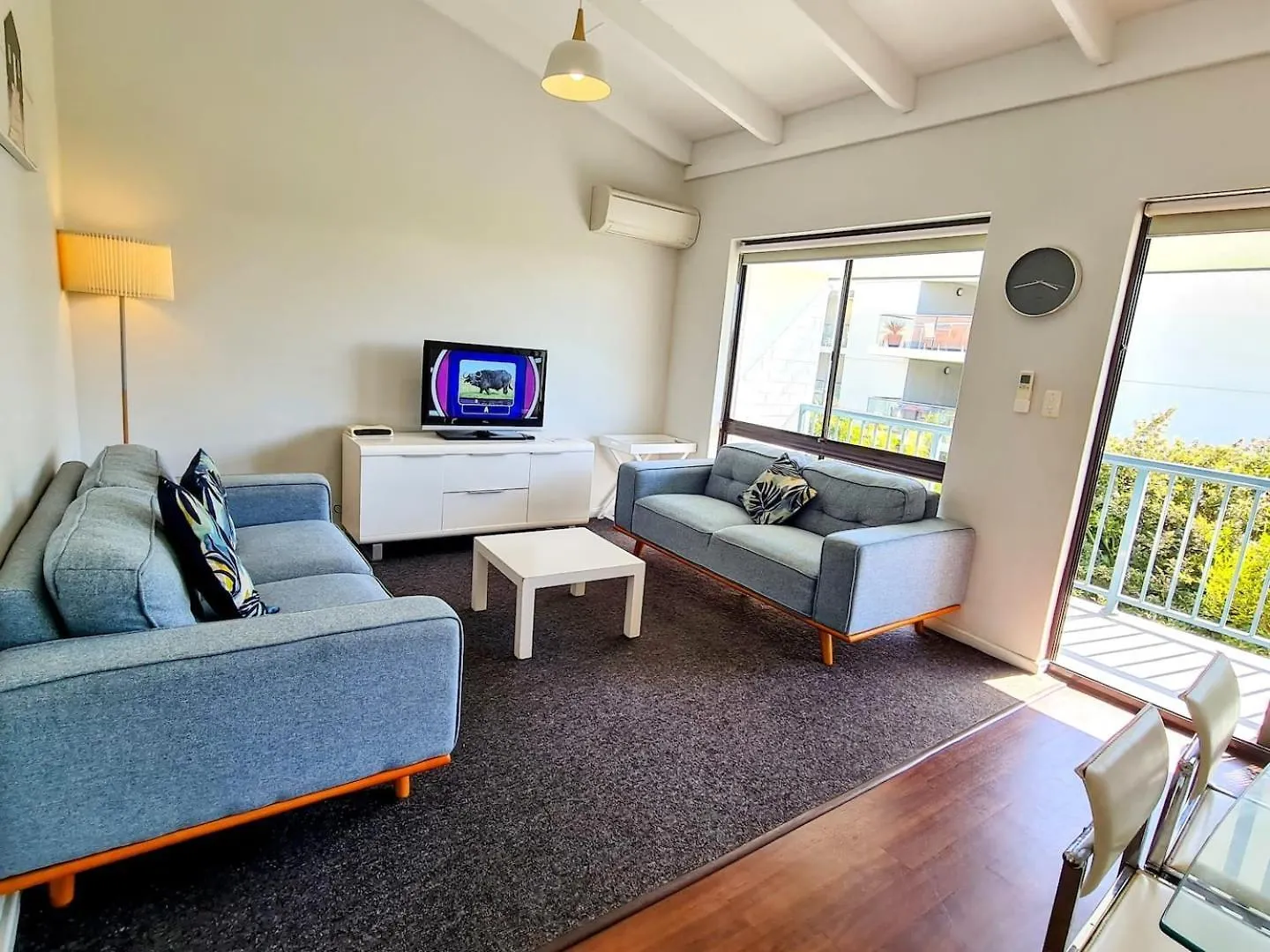West Beach Lagoon 213 - Corner Unit! 珀斯 公寓